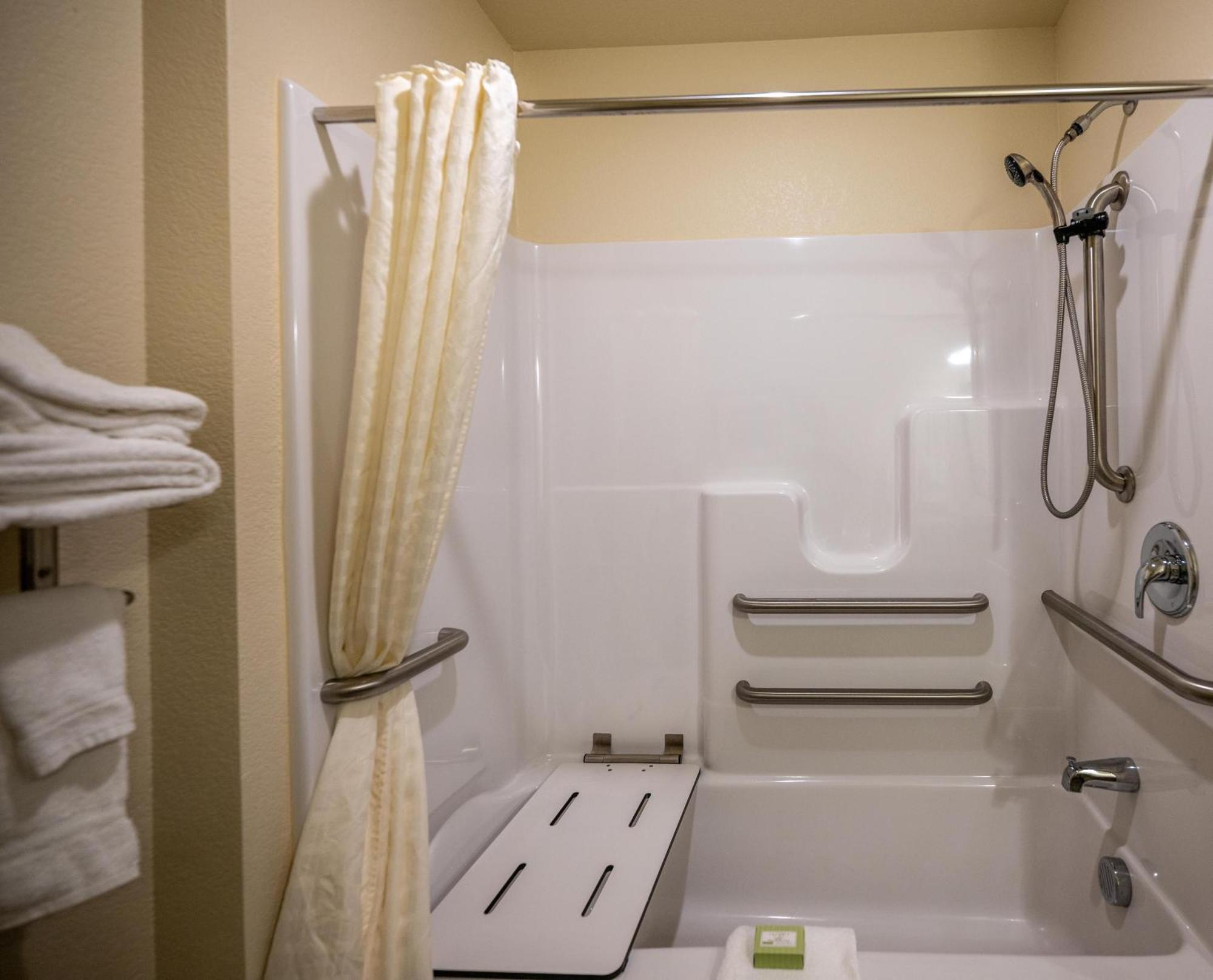 Cobblestone Hotel & Suites - Lamar ภายนอก รูปภาพ